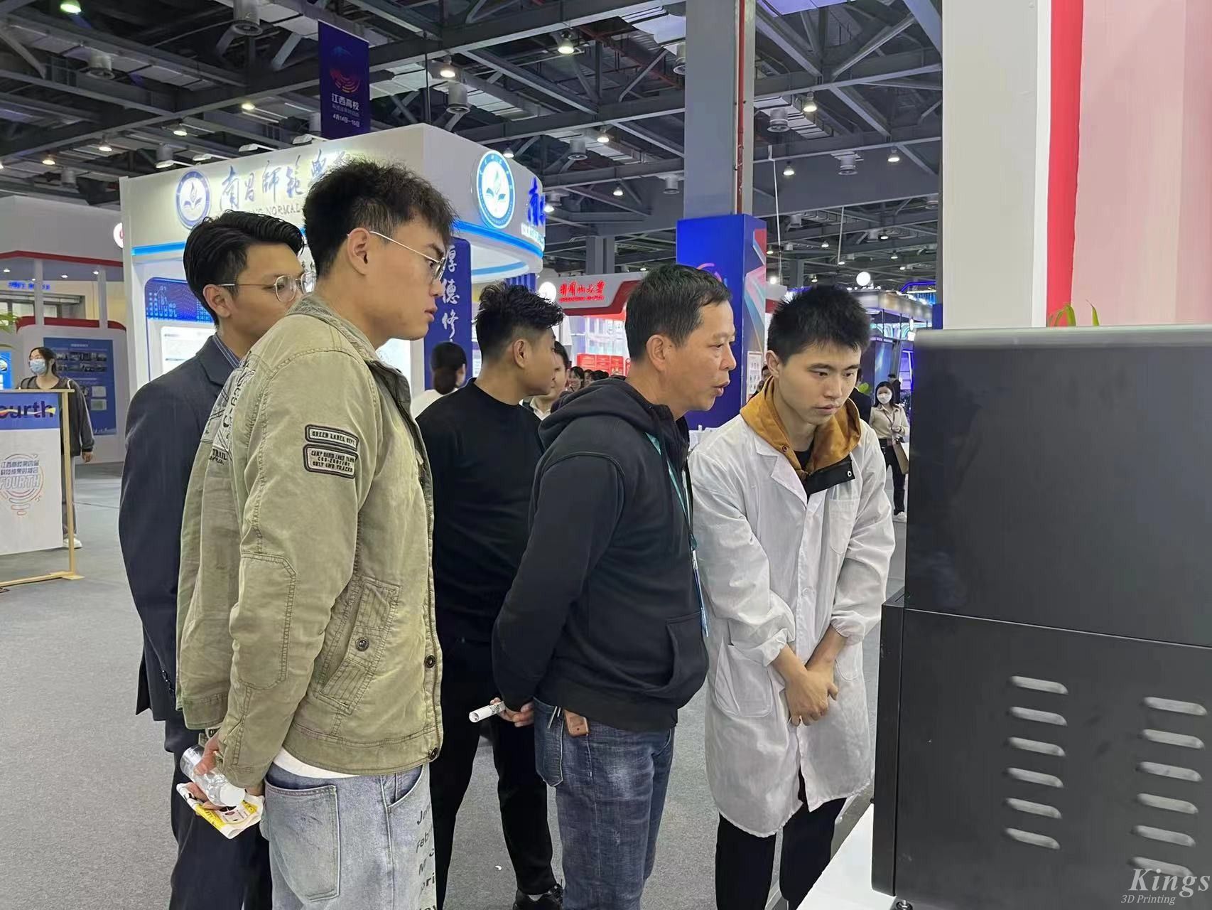 金石三維陶瓷3D打印解決方案亮相第四屆江西高?？萍汲晒麑訒?huì)